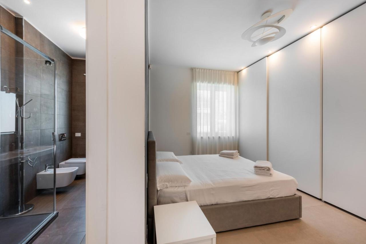 Easylife - Wonderful Penthouse With Terrace A Few Steps From The Duomo Apartment Milan Exterior photo